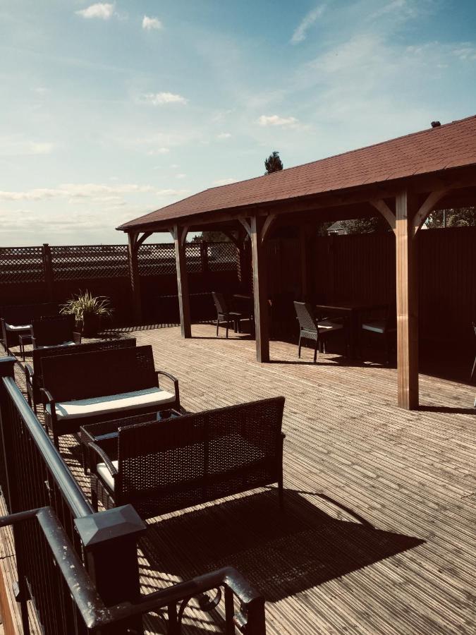 Granby Hotel グレーブゼンド エクステリア 写真